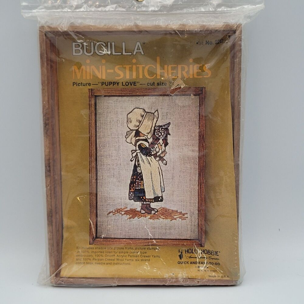 VTG Bucilla Holly Hobbie "Puppy Love" Crewel kit #2247 5.5x7.5 Frame NEW Sealed
